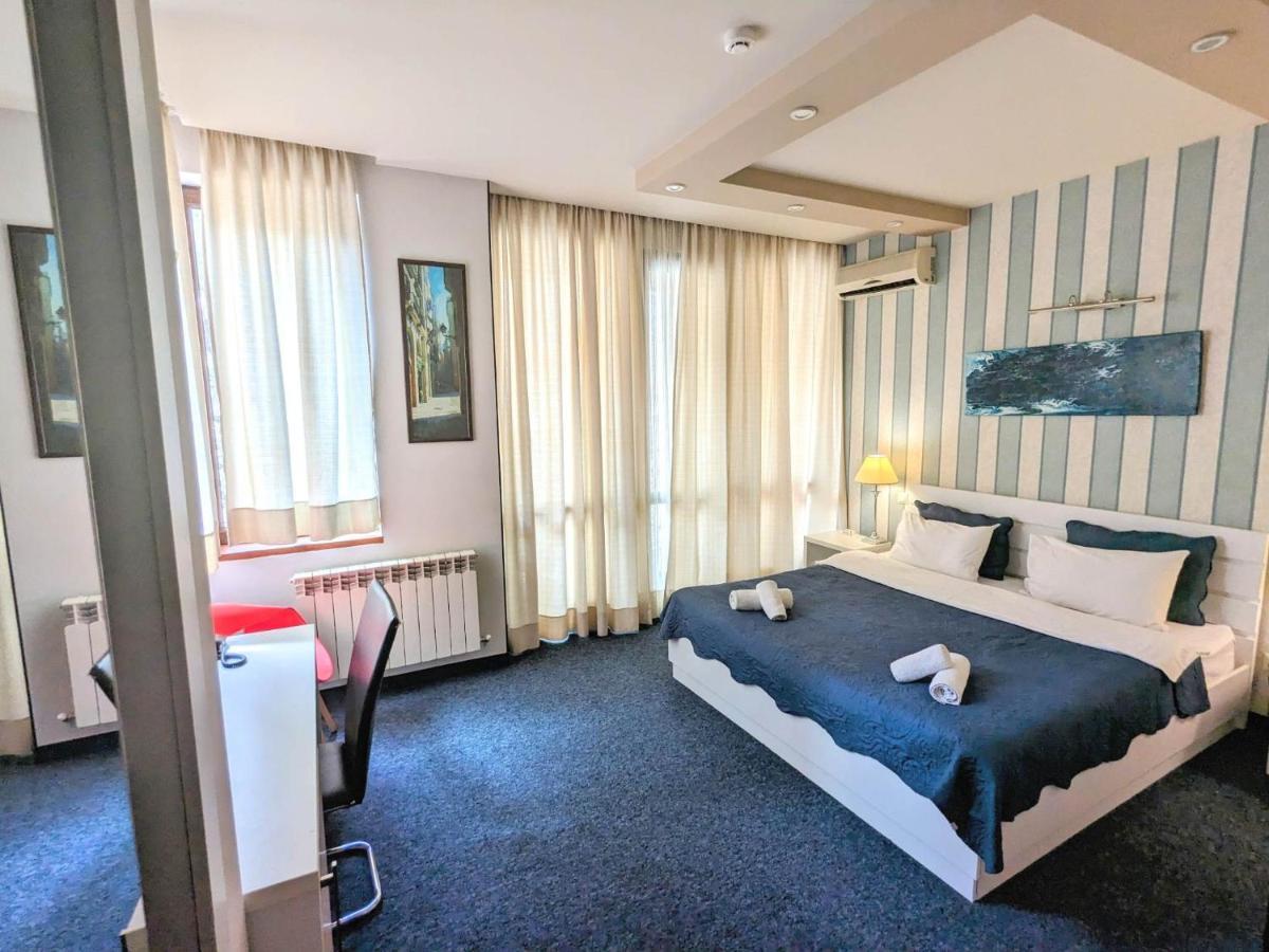Sani Hotel Tbilisi Esterno foto