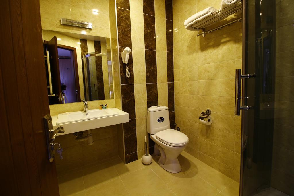 Sani Hotel Tbilisi Esterno foto