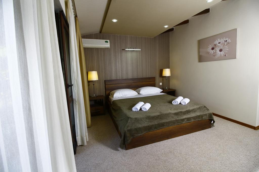 Sani Hotel Tbilisi Esterno foto