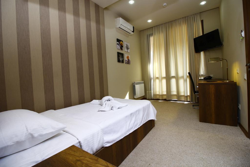 Sani Hotel Tbilisi Esterno foto
